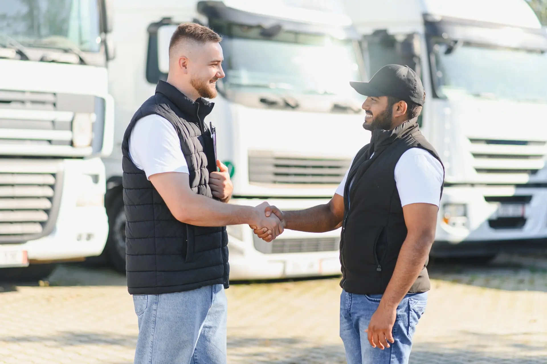 Two_mens_shaking_hand_to_eash_other _ISM_Training_and_Recruitment